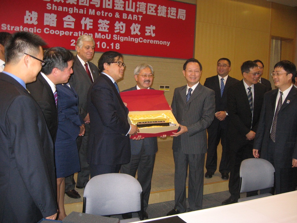 Director James Fang, SF Mayor Ed Lee with Shanghai Metro CEO Yu Guangyao