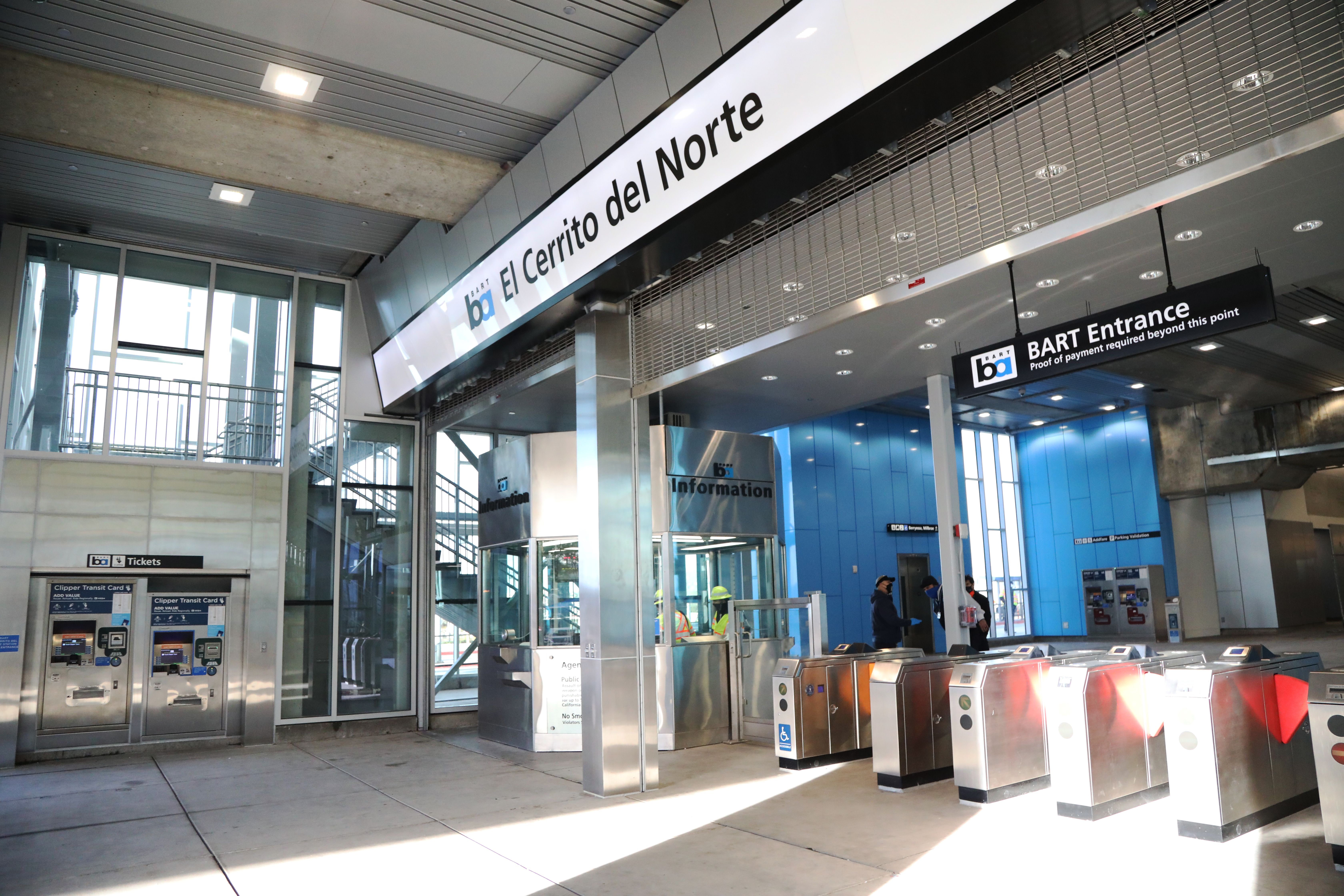 El Cerrito del Norte station entrance